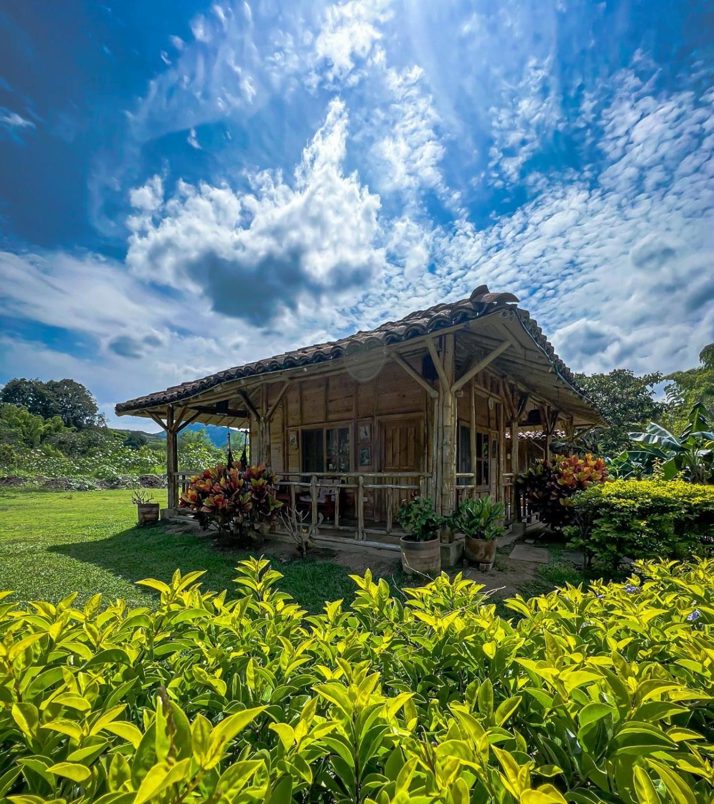 Hotel Campestre Campos Verdes Roldanillo Buitenkant foto